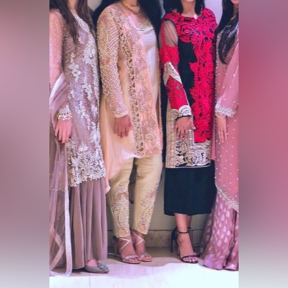 Pakistani shalwar kameez peach heavy kaam wedding dress Eid Indian high low desi - Picture 16 of 17